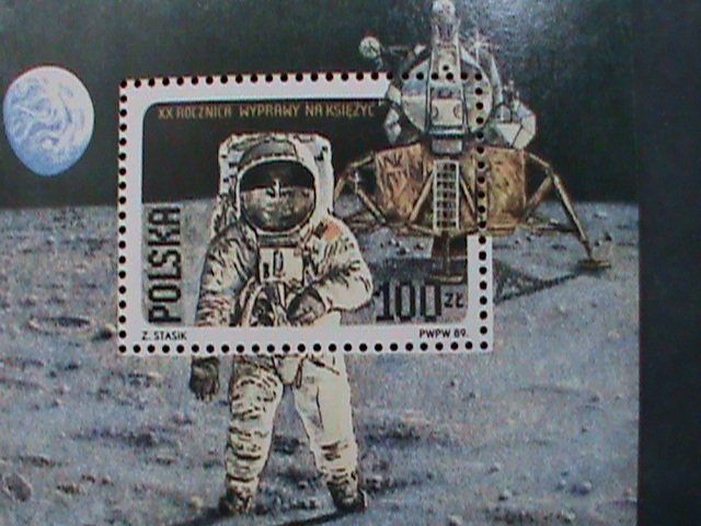 ​POLAND 1989 SC#2910a   20TH ANNIVERSARY OF FIST MOON LANDING MNH S/S-VF