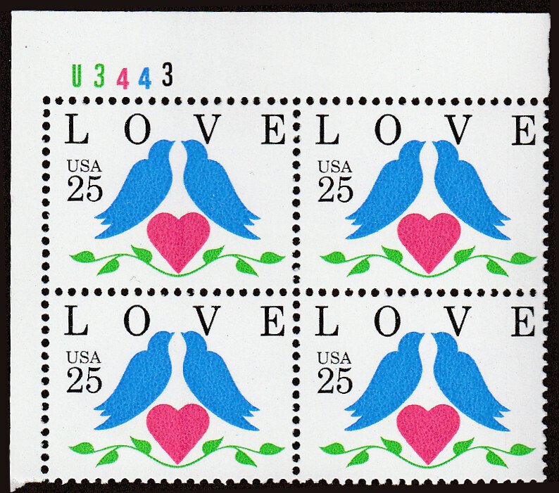 # 2440 MINT NEVER HINGED ( MNH ) LOVE STAMP 2 DOVES    