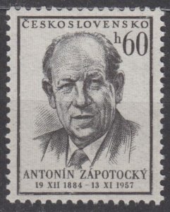 Czechoslovakia Scott #830 1957 MNH