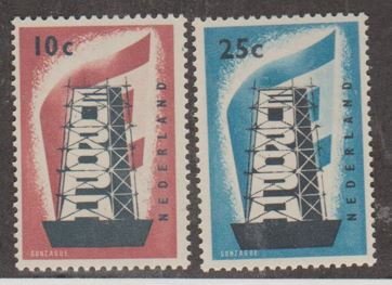 Netherlands Scott #368-369 Stamps - Mint NH Set