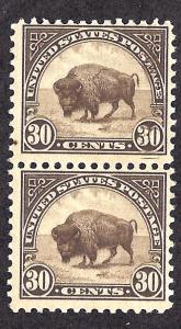 569 Mint,OG,NH... Pair... SCV $100.00