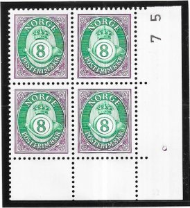 Norway #967   9k  Posthorn plate block of 4 (MNH)  CV $11.00