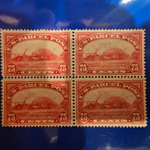 Q11 Mint,  block of 4 -75cent ,  light hinge, original gum CSV 1,000.00