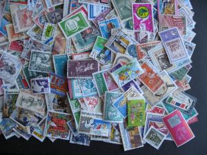 Topical hoard breakup 500 Postal or stamp on stamp. Duplicates, mixed condition.