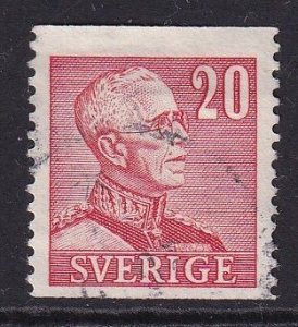 Sweden #303 used 1940  Gustav V  perf. 12 1/2 vertically 20o red