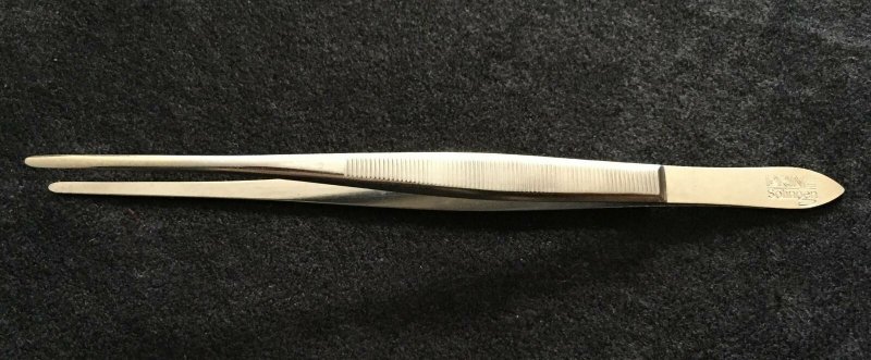 TWEEZERS Large Pointed End New Silver Colour.(PE2)