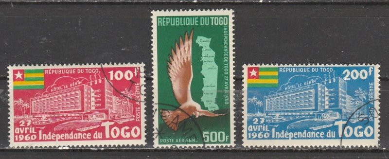 Togo   C31-33     (O)    1960  Poste aérienne / Complet  ($$)
