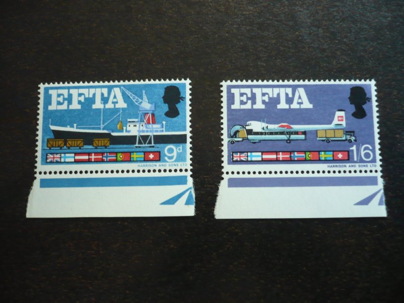 Stamps - Great Britain - Scott# 480-481 - Mint Never Hinged Set of 2 Stamps