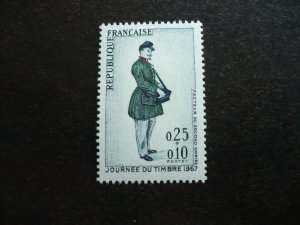 Stamps - France - Scott# B408 - Mint Hinged Set of 1 Stamp