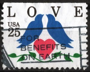 SC#2441 25¢ Love Booklet Single (1990) Used