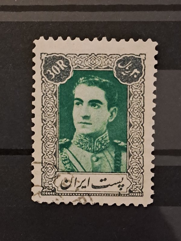 Iran 904 used 1942 CV $175