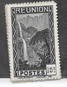 Reunion #132 15c  Waterfall  (MLH)  CV $0.25