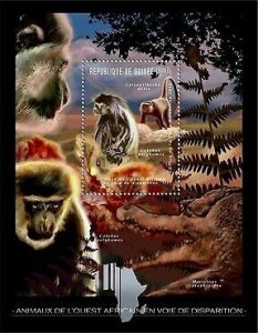 Guinea - Endangered Animals of West Africa - Souvenir Sheet - 7B-1811 