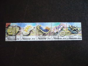 Stamps - Malaysia - Scott# 386 -Used Strip of 5 Stamps