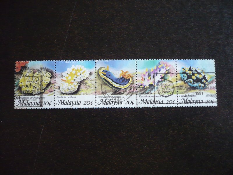 Stamps - Malaysia - Scott# 386 -Used Strip of 5 Stamps