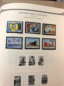 NETHERLANDS ANTILLES & INDIES - LOVELY MOSTLY COMPLETE - 421176