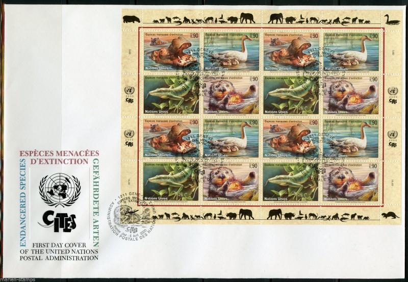 UNITED NATIONS SPECTACULAR COVER HOLDING 2000  ENDANGERED SPECIES 4 FDC 