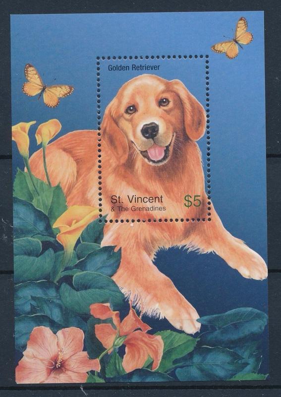 [33207] St. Vincent & Grenadines 2003 Animals Dog Golden Retriever MNH Sheet