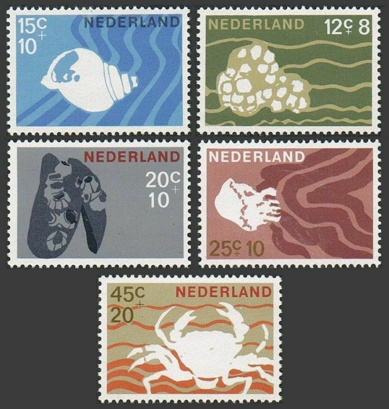 Netherlands B419-B423,hinged.Mi 873-877. Marine life 1967. Whelk, Shells, Crab,