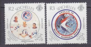 1989 Seychelles 695-696 20 years of flying astronaut to the moon 2,30 €