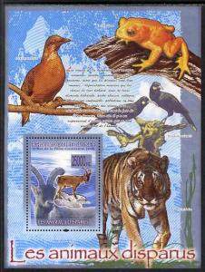 Guinea - Conakry 2009 Extinct Animals #2 perf s/sheet unm...