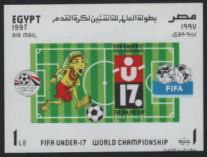 EGYPT  1651  MNH WORLD CUP SOUVENIR SHEET  1997