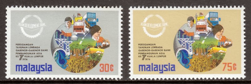 Malaysia - Scott #113-114 - MNH - SCV $1.60