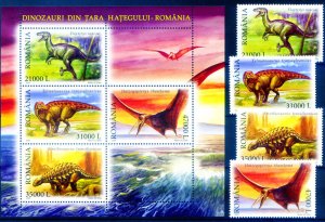 2005 Dinosaurs.