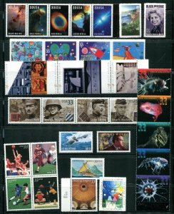 US 2000 Commemorative Year Set Stamps From Year Book