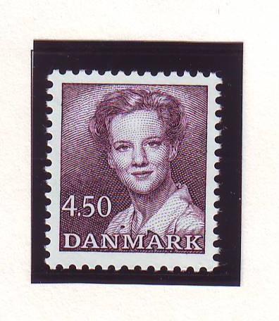 Denmark Sc 896 1990 4.50 kr brown violet Queen stamp mint NH