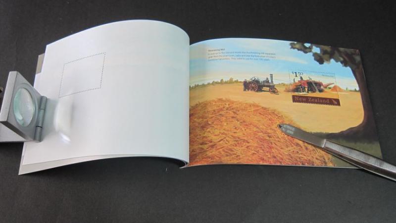 New Zealand 2004 Farm Equipment Complete Booklet Sc 1934b (detail Pics on Des)