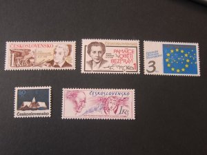 Czech Republic 1990 Sc 2769,2775,2808,2809,2814 MNG sets(5)