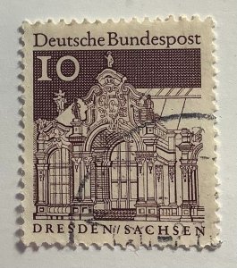 Germany 1966/69 Scott 937 used - 10pf, 12th Cent. Building, Dresden, Sachsen