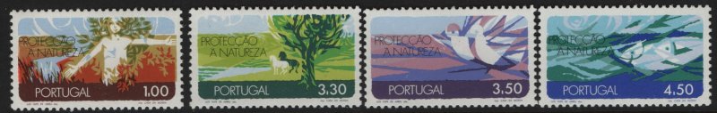 PORTUGAL 1119-1122  MINT HINGED NATURE CONSERVATION SET 1971