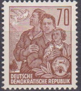 DDR #482 MNH F-VF (ST1119)  