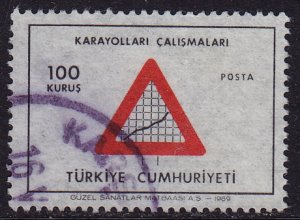 Turkey - 1969 - Scott #1811 - used - Road Sign
