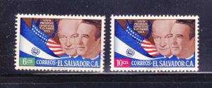 Salvador 704-705 U Flags