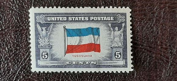 US Scott # 917; MNH, og, VF centering from 1943