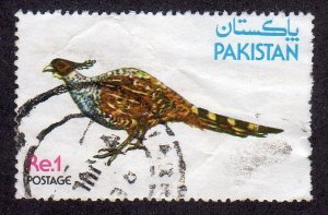 Pakistan 485 - Used - 1r Cheer Pheasant (1979) ($2.40) (2)