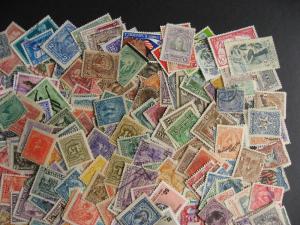 EL SALVADOR scrap pile of 445 old stamps, duplication, mixed condition