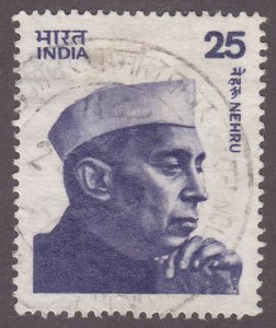 India 673 Nehru 1976