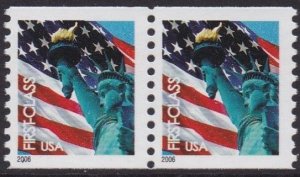 3967 Flag and Statue of Liberty Coil Pair MNH