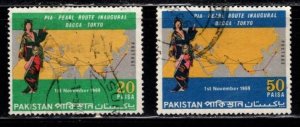 Pakistan - #279 -280 Pakistan International Airways set/2 - Used