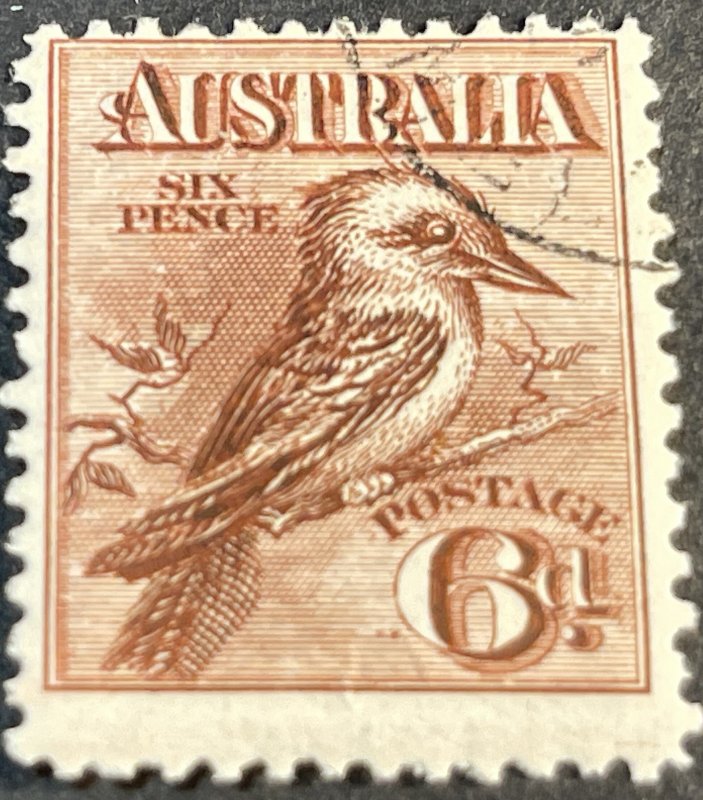AUSTRALIA # 18-USED--SINGLE--LAKE BROWN--1914(LOTF7)