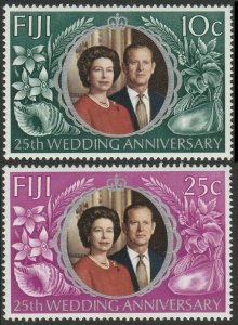 1972 Fiji 299-300 Royal Silver Wedding Prince Philip and Elizabet II