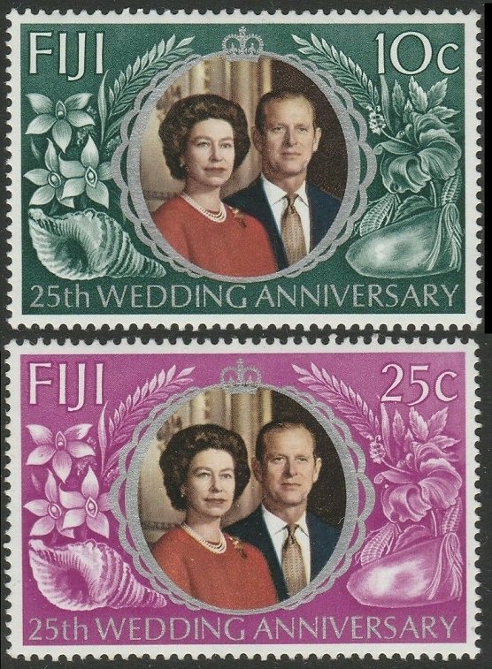 1972 Fiji 299-300 Royal Silver Wedding Prince Philip and Elizabet II