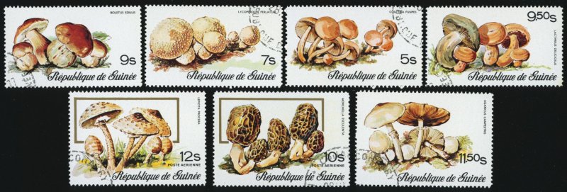 GUINEA Sc 724-28, C131-32 VF/USED - 1977 - Mushrooms