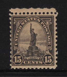 1931 Sc 696 MNH Statue of Liberty fresh mint single Sc CV $12