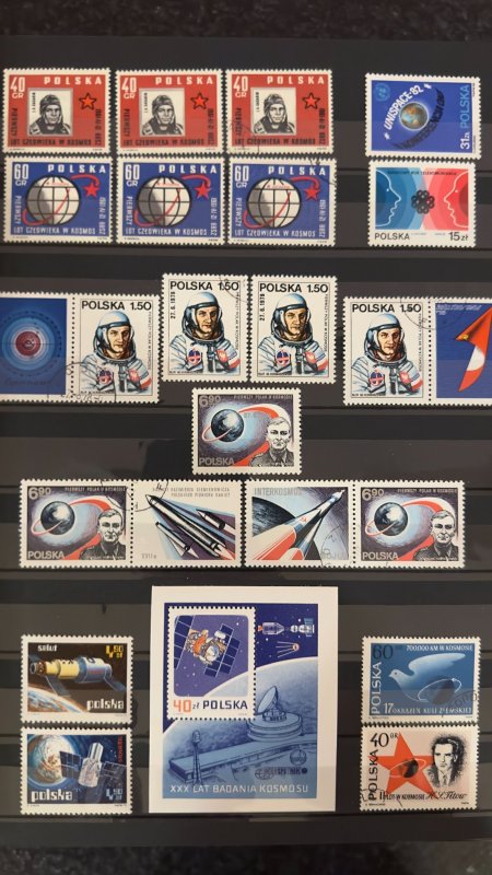 Space Stamp Collection Volume 2 of 3 [WORLD] see 64 pages [MASSIVE]