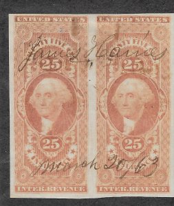 R46a Used, 25c. Insurance, Horizontal Pair, scv: $42, FREE INSURED SHIPPING